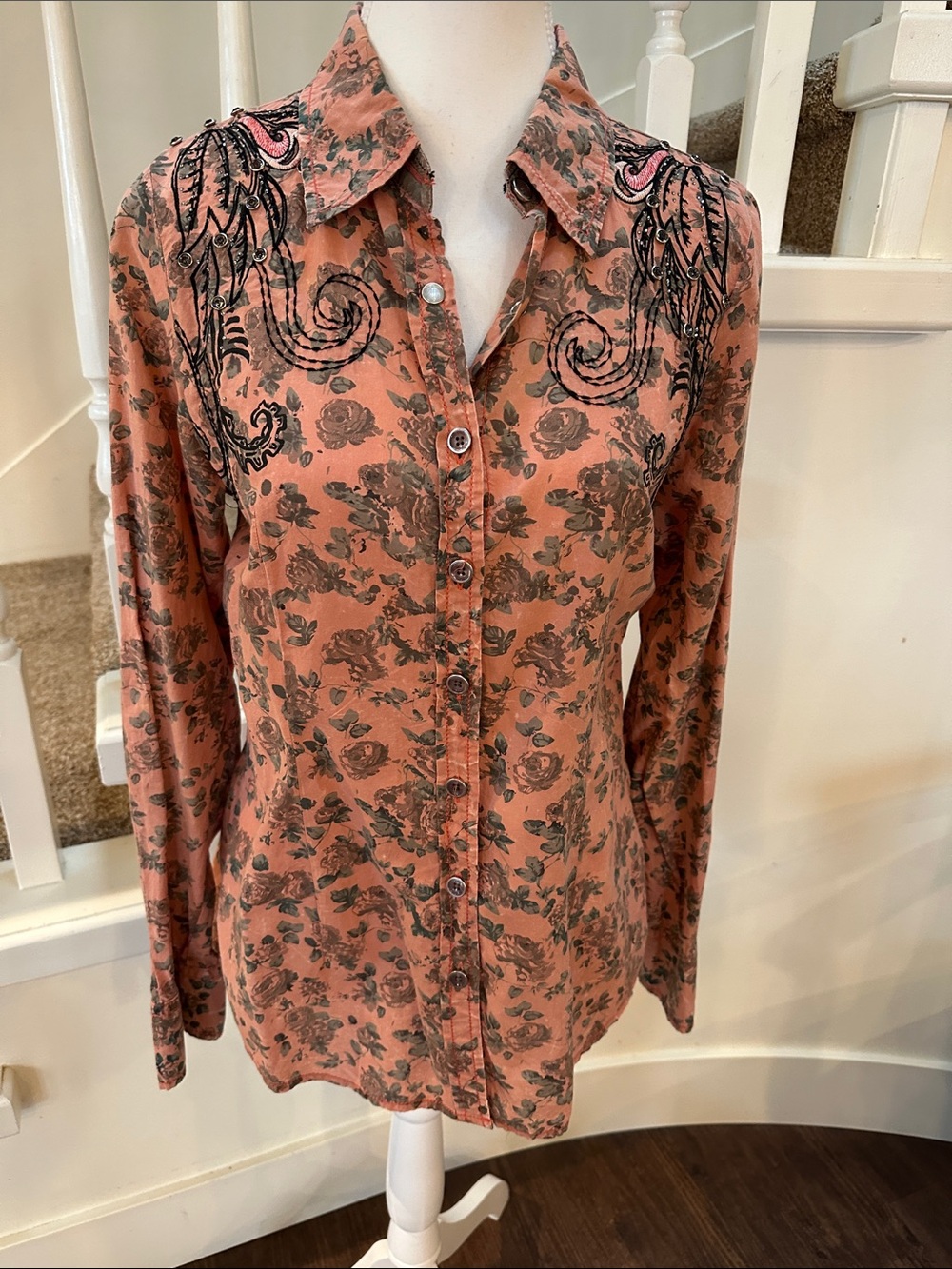 Roar button down cowgirl shirt